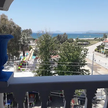 호텔 Hera Beach Hotel Gcr *